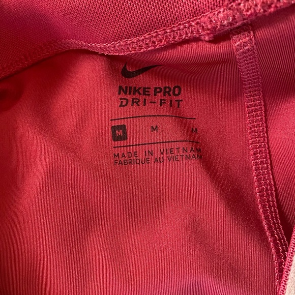 matching nike set - Picture 7 of 7